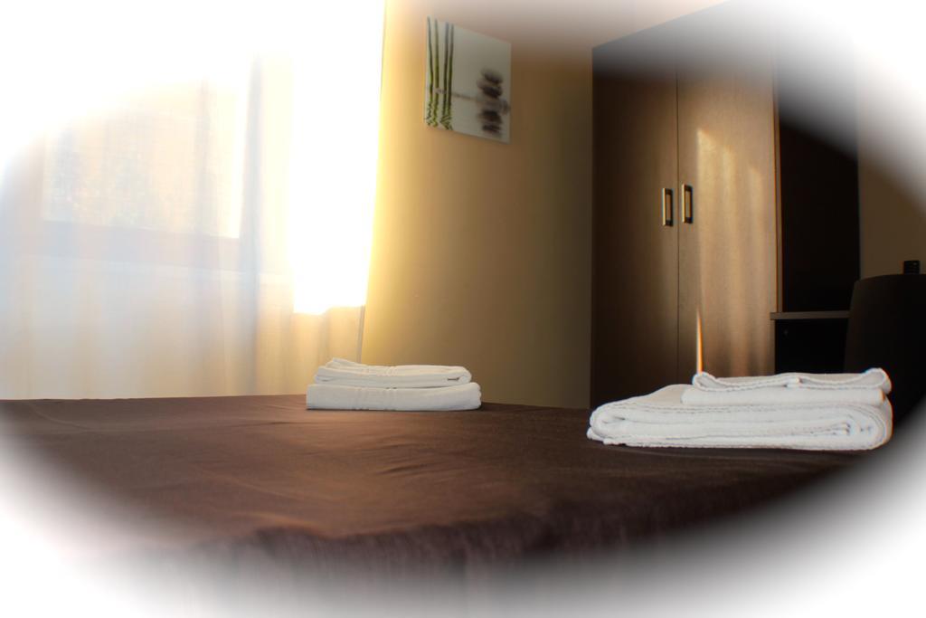 Domus Corso Umberto 18 B&B Pescara Værelse billede